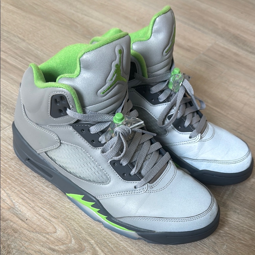 Air Jordan Retro 5 Sneakers in Gray and Green